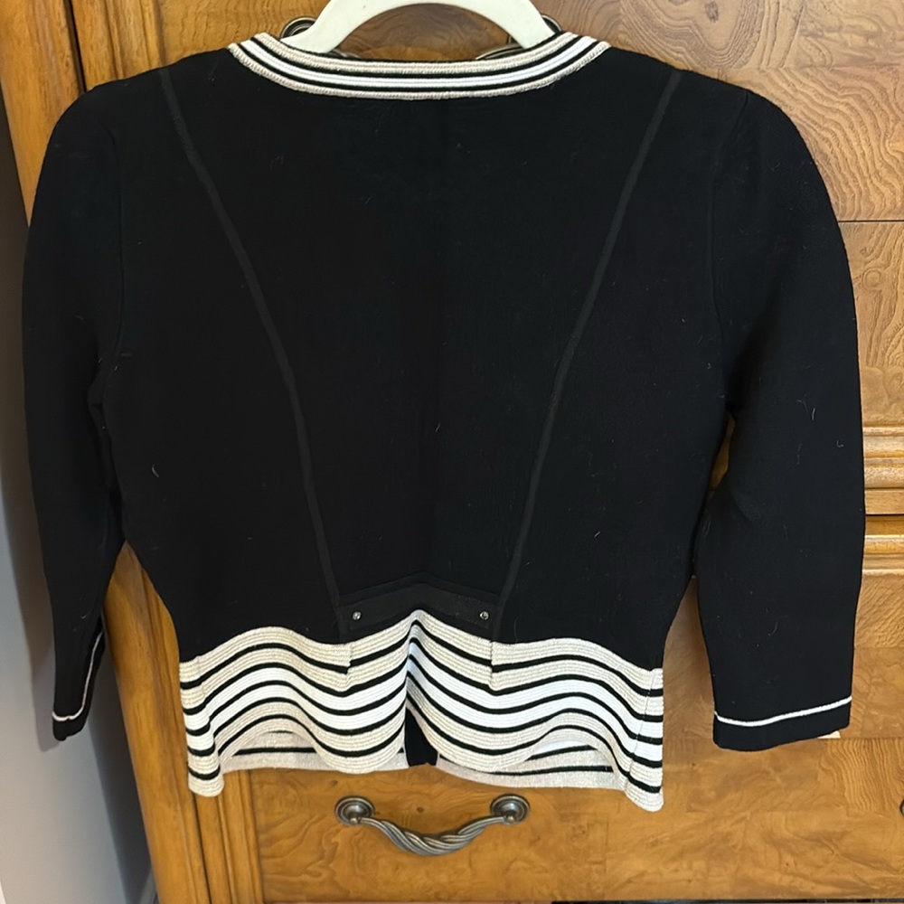 Super cute WHBM cardigan - Picture 5 of 6
